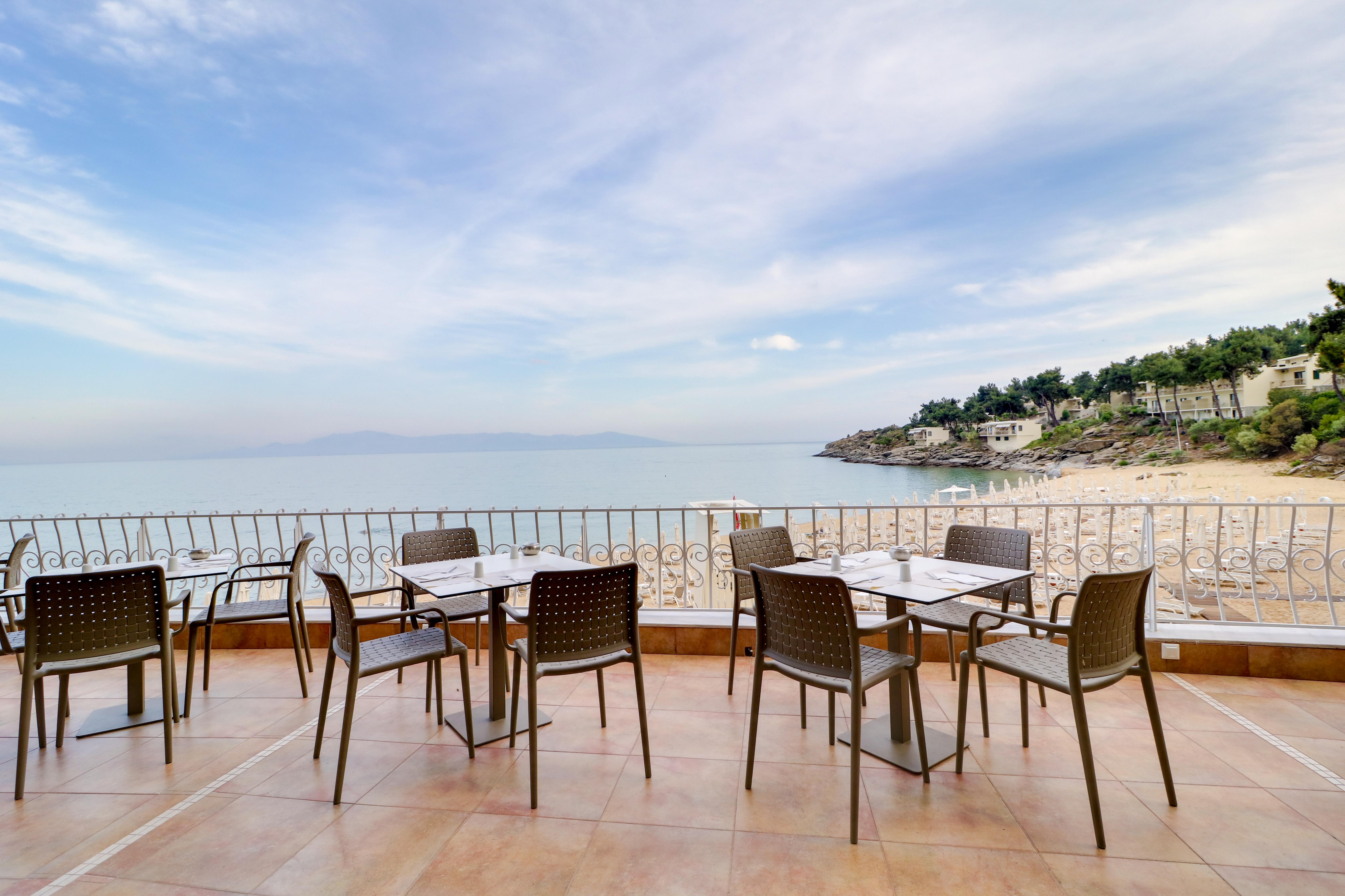 Tosca Beach Hotel Palaiontsiflikion Luaran gambar