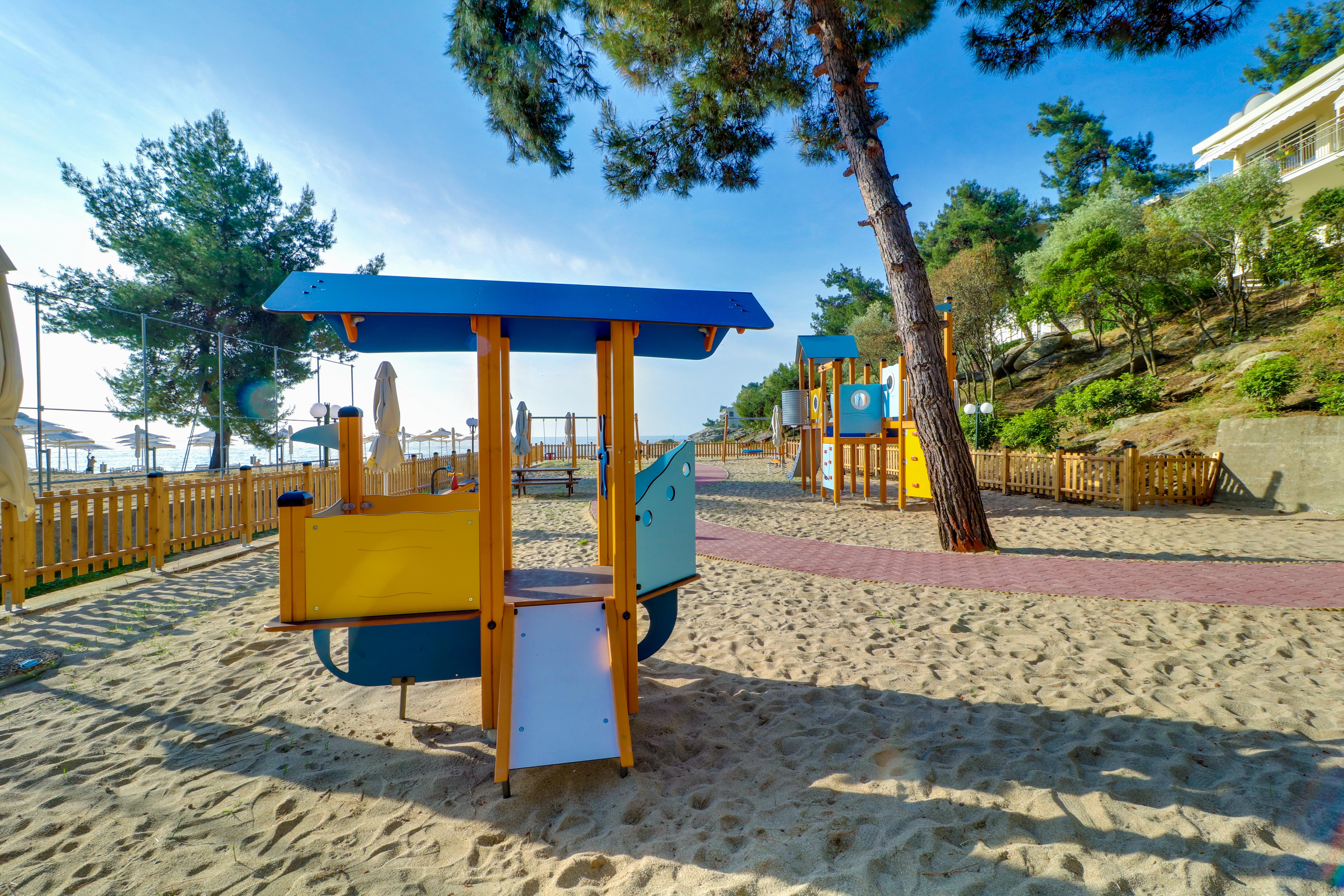 Tosca Beach Hotel Palaiontsiflikion Luaran gambar